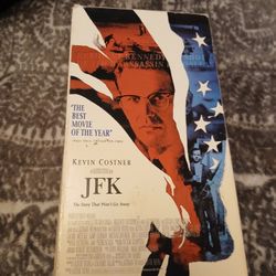 12 VHS Tapes Great Movies