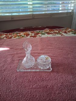 Princess house vanity set