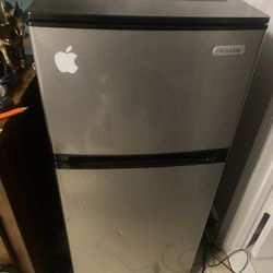 Refrigerator  For $200 Vissani   