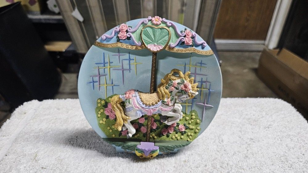vintage musical collector's plate