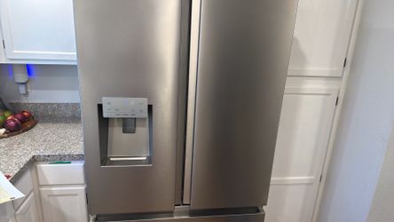 2022 Hisense refrigerator