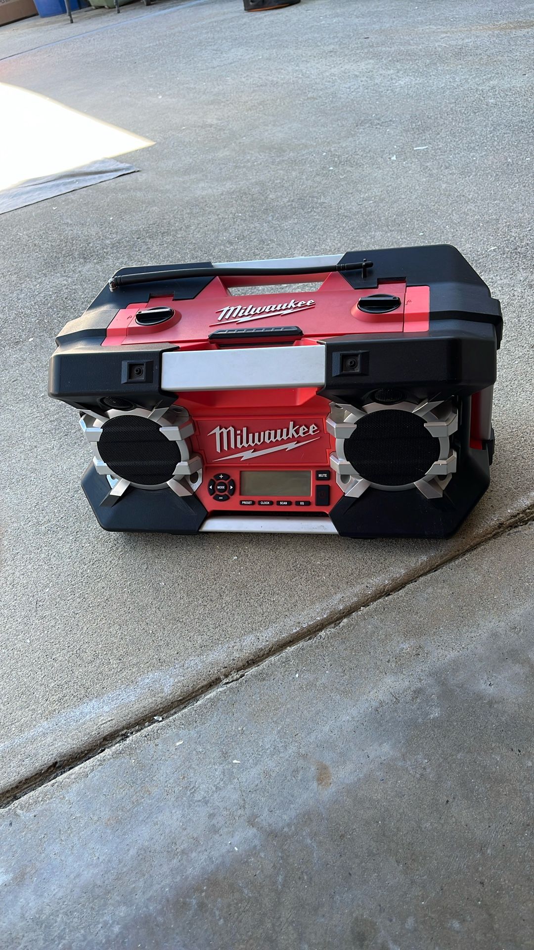 Milwaukee Radio Boombox