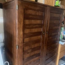 Pottery Barn Style Large Wood Armoire / Media Cabinet / Wardrobe - Excellent Condition 