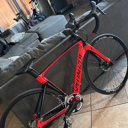 Specialized Carbón Venge 54. 