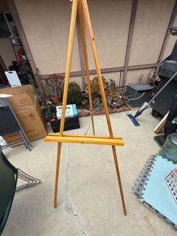 Painting easel
