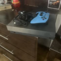 Xbox One X Gold Rush