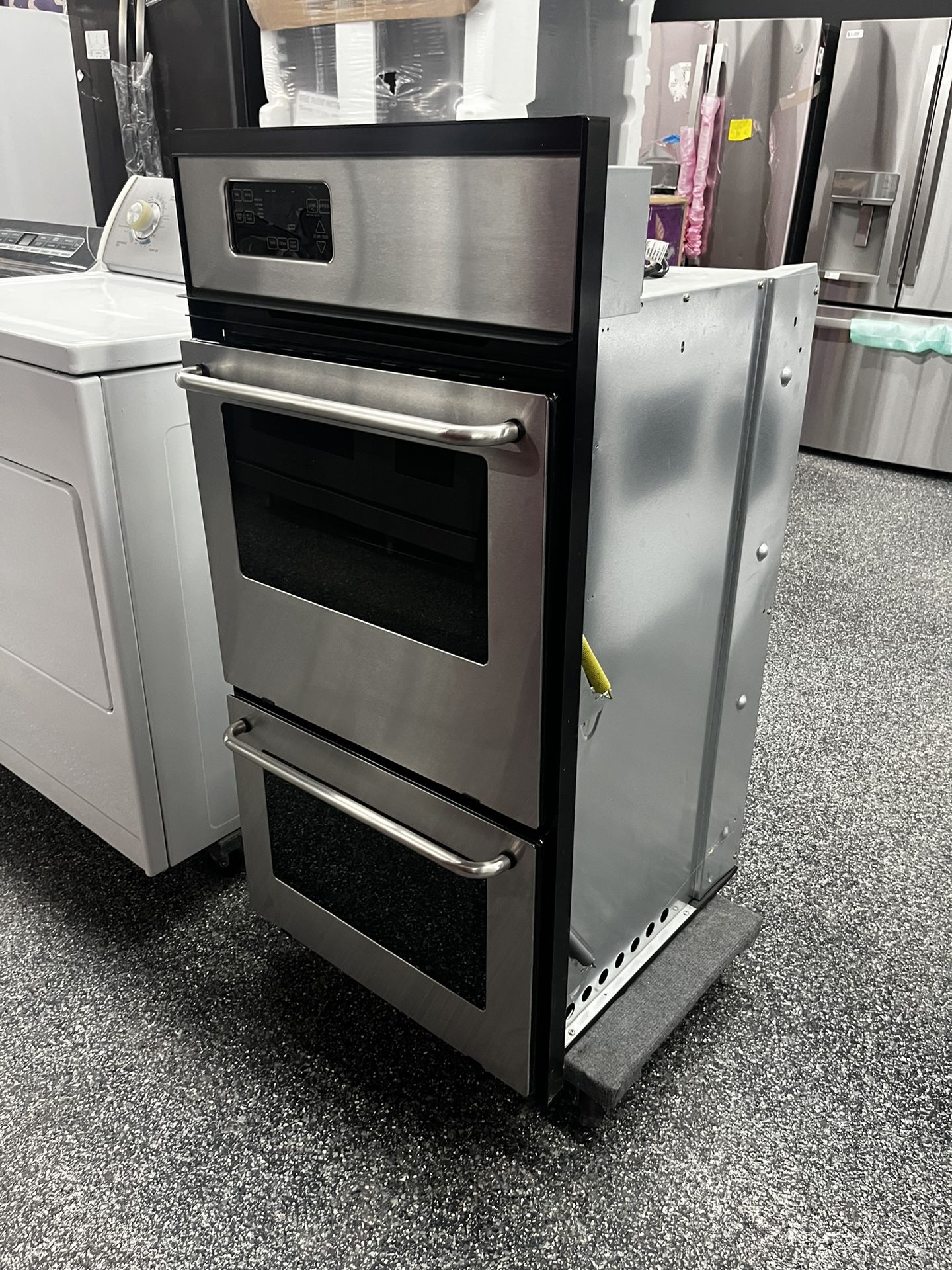 Maytag Built In Double Wall Oven 24” Wide (Gas) for Sale in Carlsbad