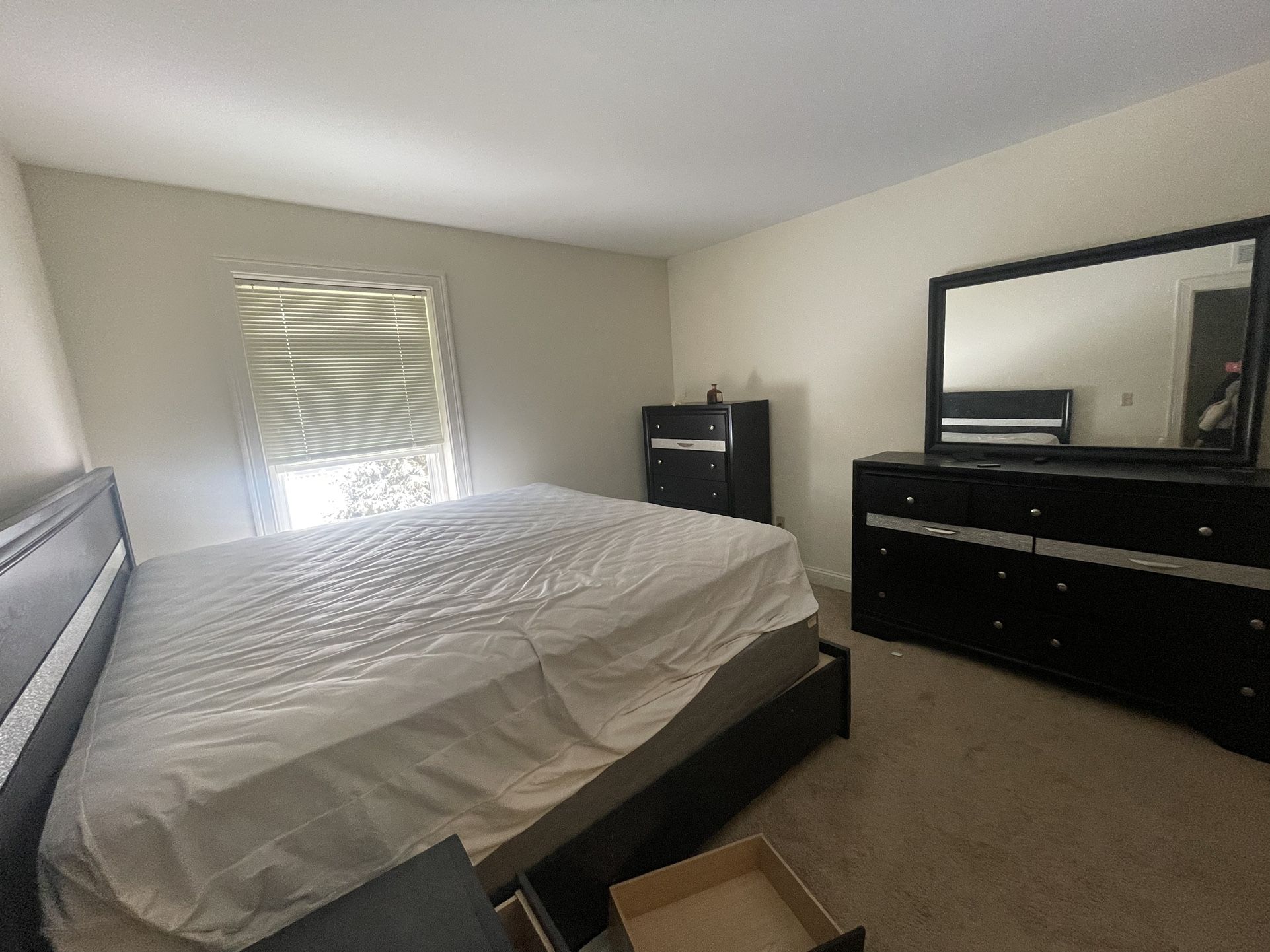 King Size Bedroom Set With Mattresses