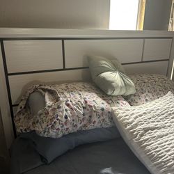 White Bedroom Set With Black Accents 