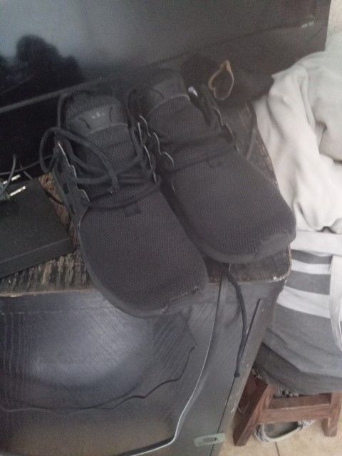 Adidas Size 2 Youth 