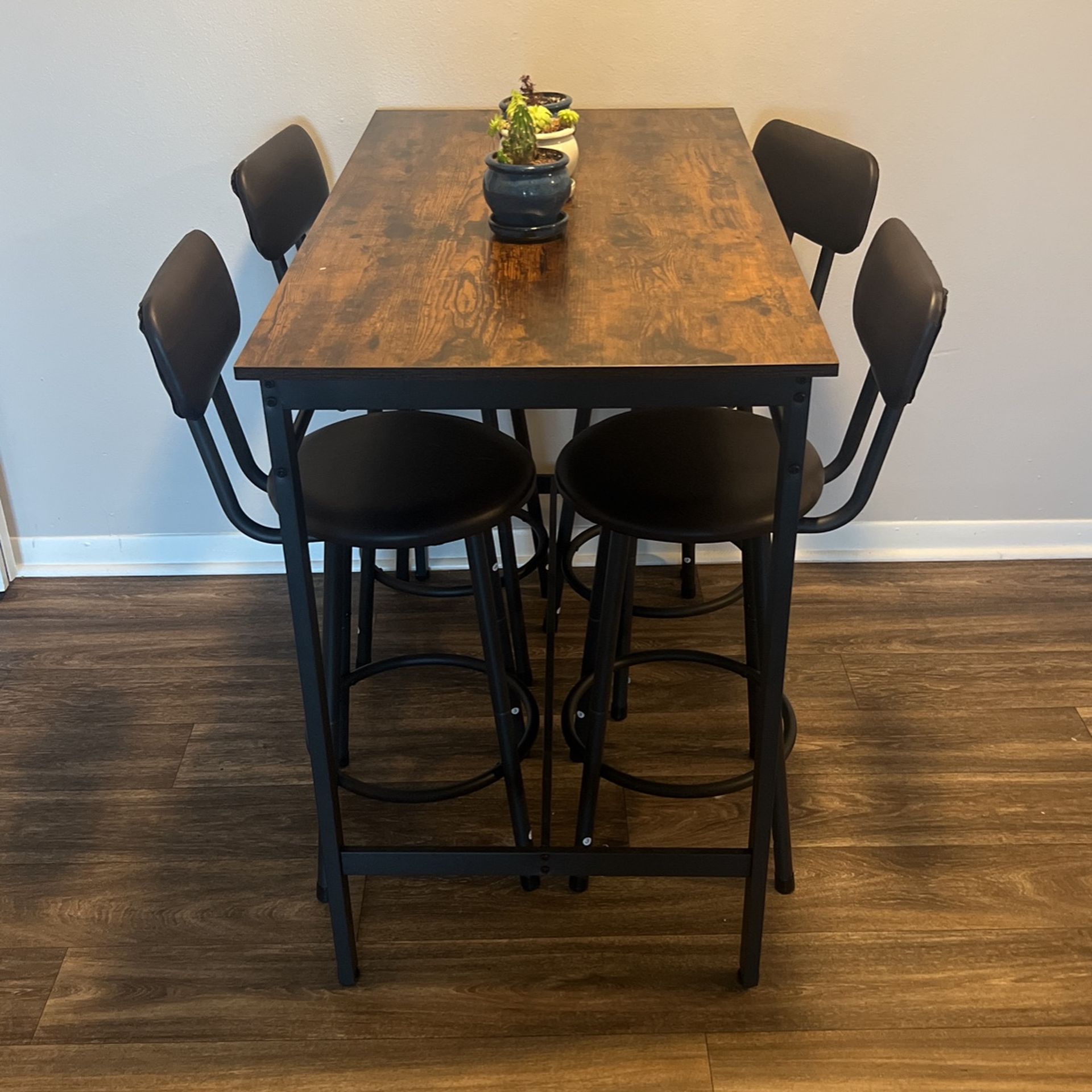 Dining Table - Small Space 