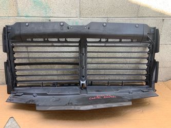 GM Shutter Cadillac Escalade 2021-24