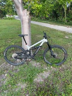 Canyon Spectral 125 AL 5 Full Suspension MTB