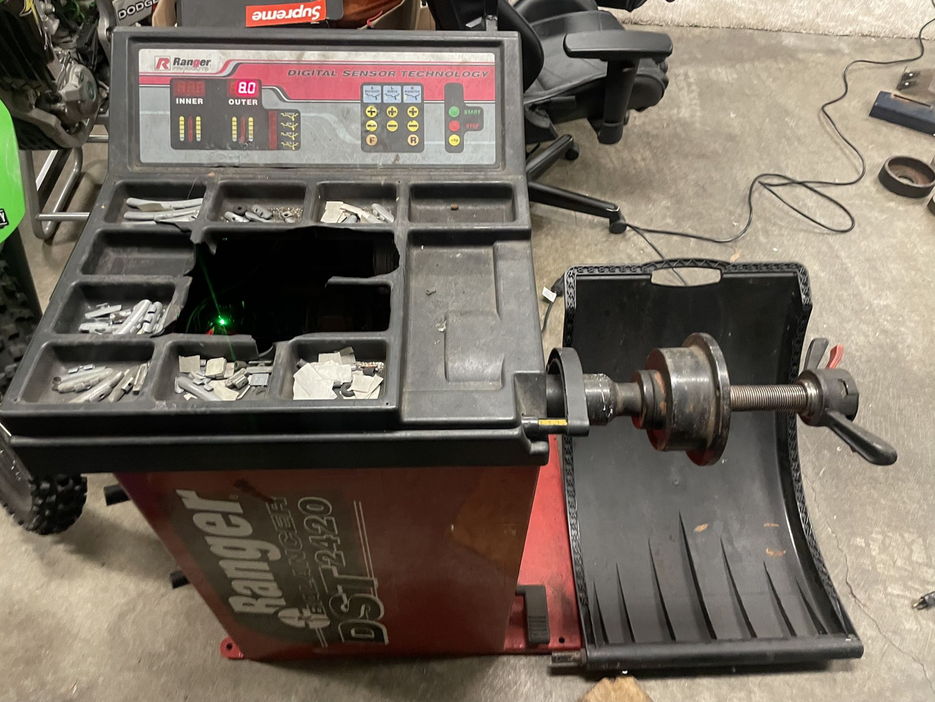 Ranger DST 2420 Dynamic Wheel Balancer for Sale in Snohomish, WA OfferUp