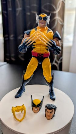 Marvel Legends X-Men Wolverine Love Triangle