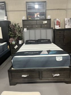 Queen 4 Piece Bedroom Set
