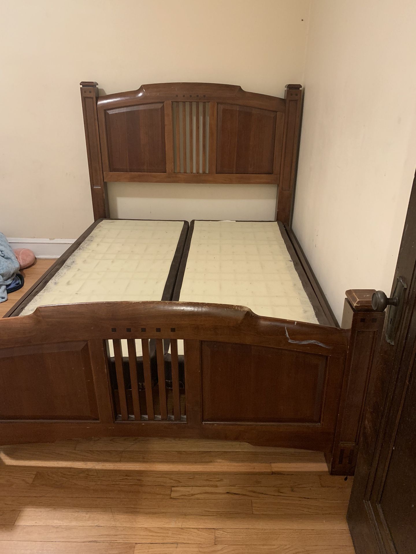 Bed frame King Size 