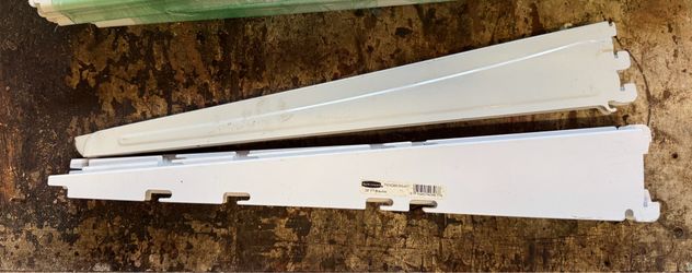 Shelf brackets