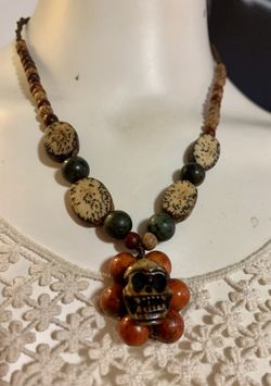 Handmade Skull and turquoise necklace/Día de Los Muertos