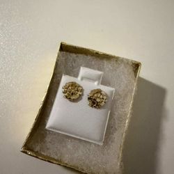 10 K Nugget Earrings 