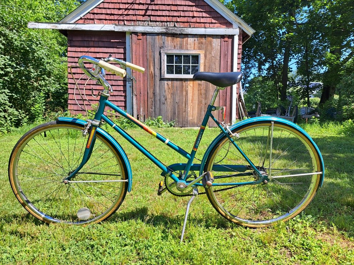 Vintage 70's Columbia Touring Bike