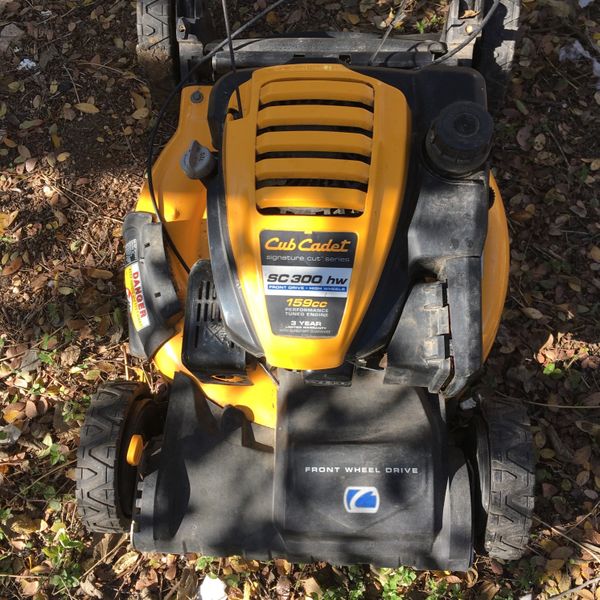 Cub Cadet Signature Cut Series Sc300 Front Drive Self Propelled 159cc