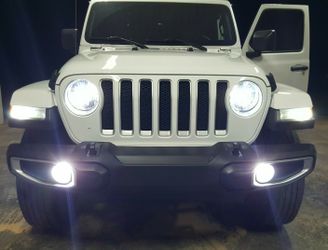 2pcs LED Headlights, Fog Lights, Daytime Lights, Bulb 6500k 8000 lumens *6 Months Warranty*