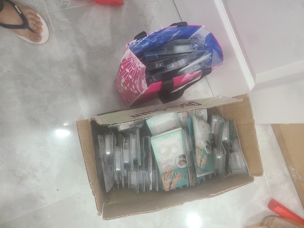 Around 200 Weightloss Ring Sets