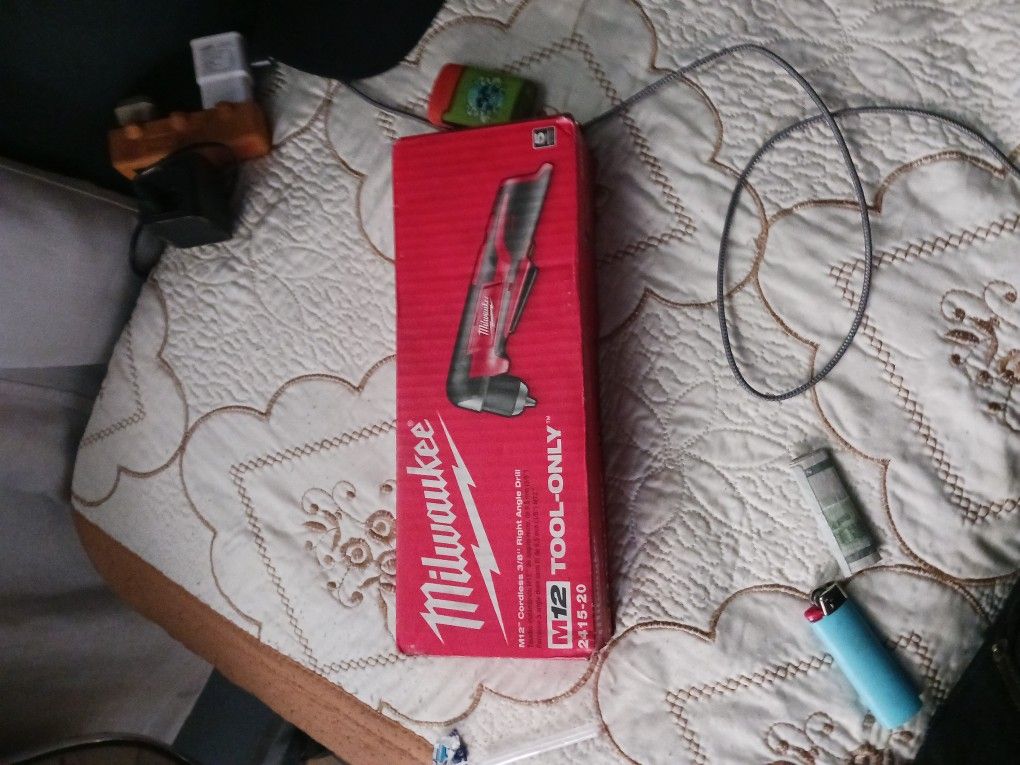 Milwaukee M12 Cordless 3/8 Right Angle Drill Tool Only for Sale in Los