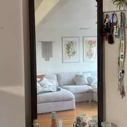 Wall mirror