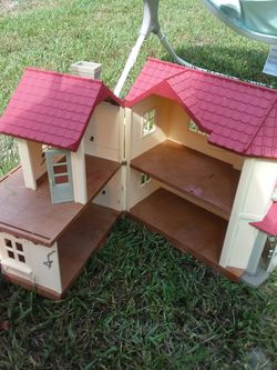 Small dollhouse
