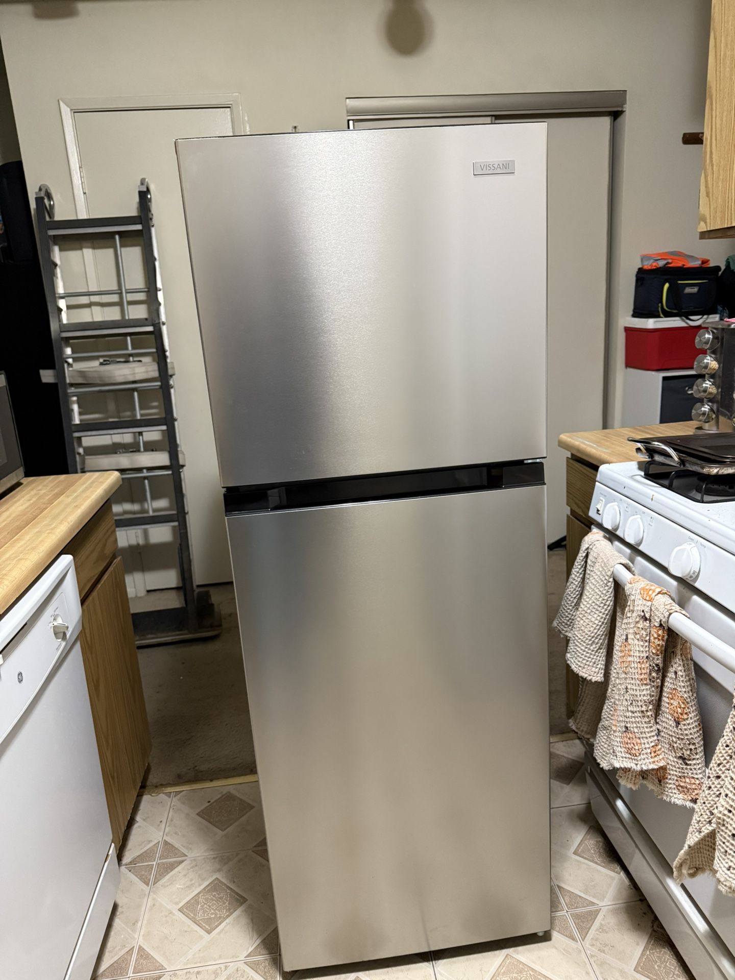 Vissani Refrigerator