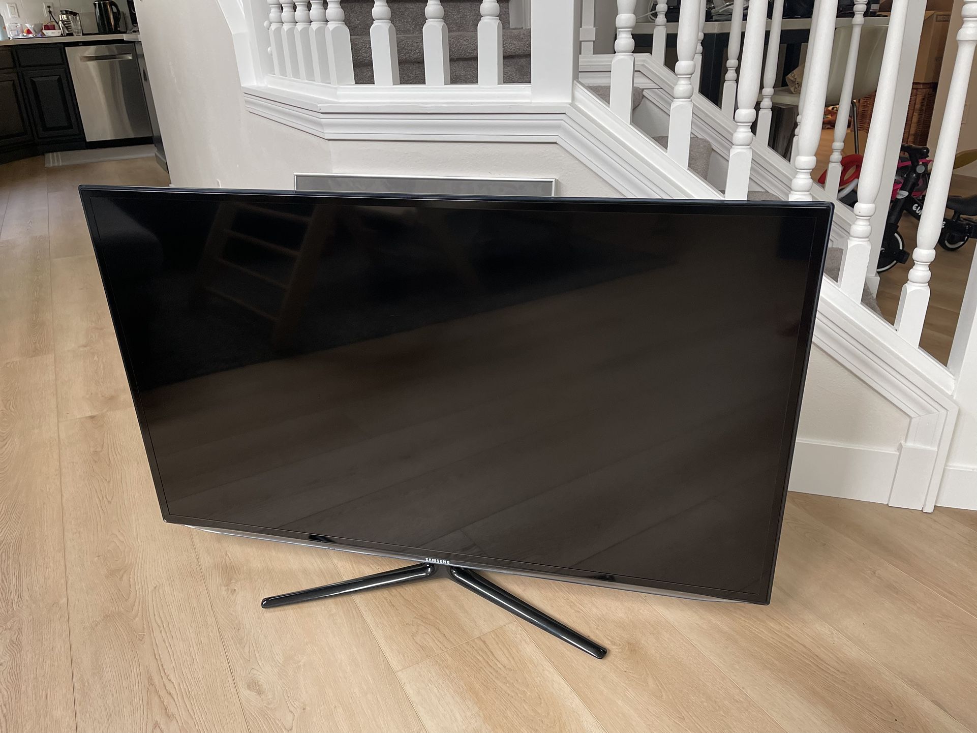 Samsung un50es6150 50in TV