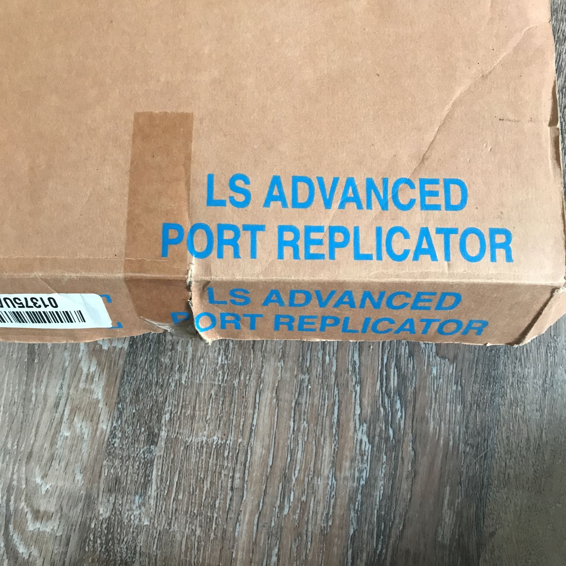 LS ADVANCED PORT REPLICATOR NEW IN BOX