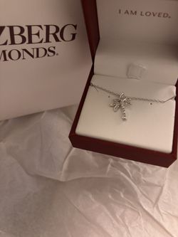 Palm Tree Pendant Necklace 