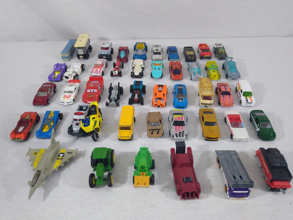 Collection Lot of Various Toy Cars & Trucks Matchbox Hot Wheels Planes 45pcs