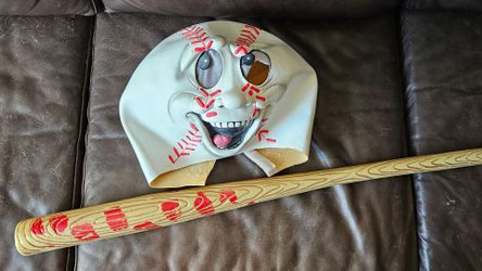 Mask, Game face & plastic bat, firm.