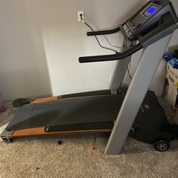 Nordictrack Treadmill Apex 6500