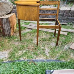 Gossip Bench - Telephone Table - Entry Table