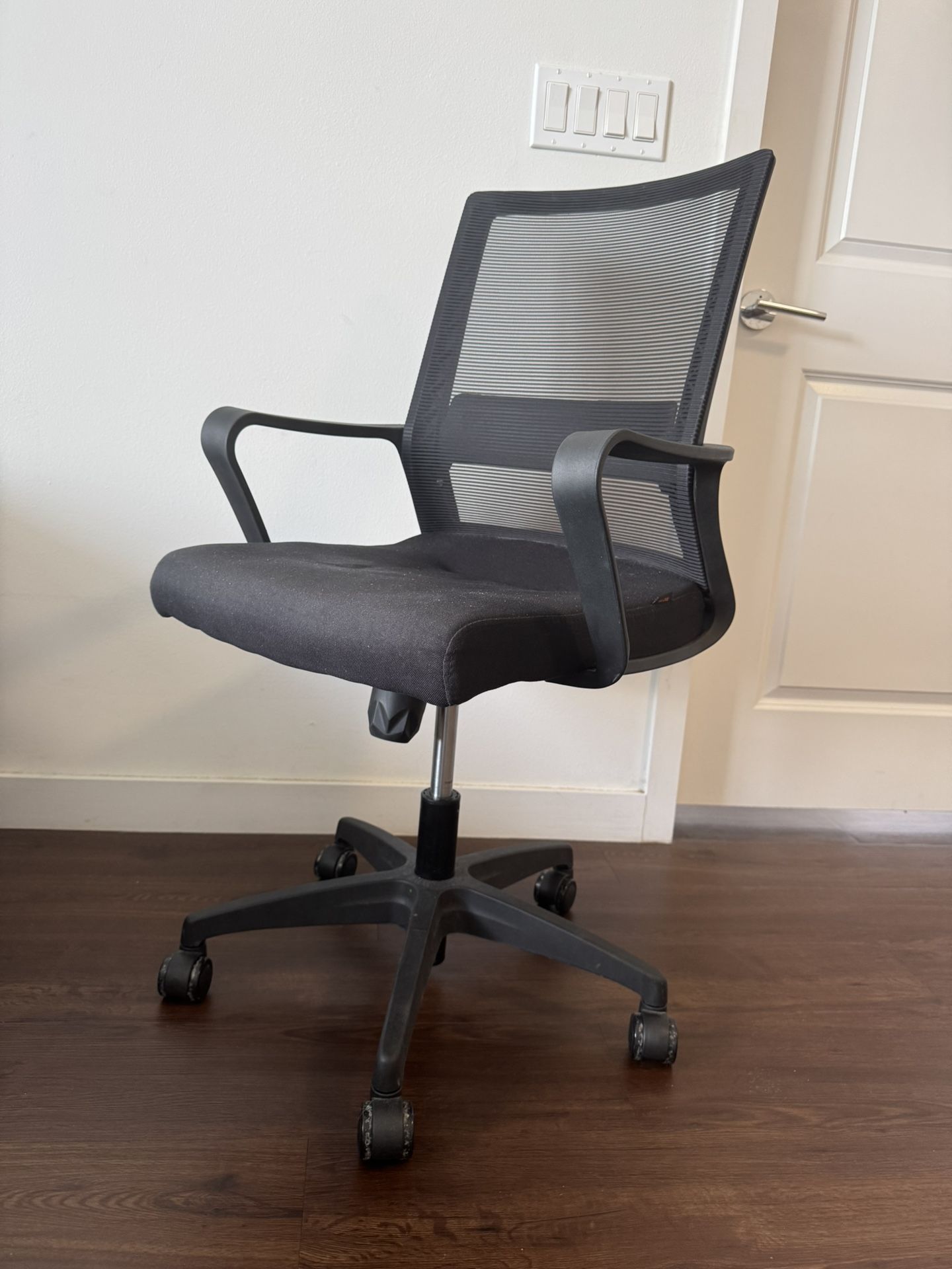 Ergonomic Office Chair $20