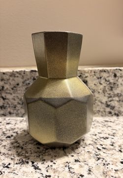 Black/Gold Vase
