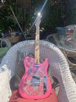 Fender Pink Paisley Telecaster Made In Japan