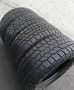 265 60 20 Cooper I'm selling this set of tires with 80% life left on all 4