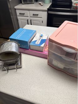 Nail accessories