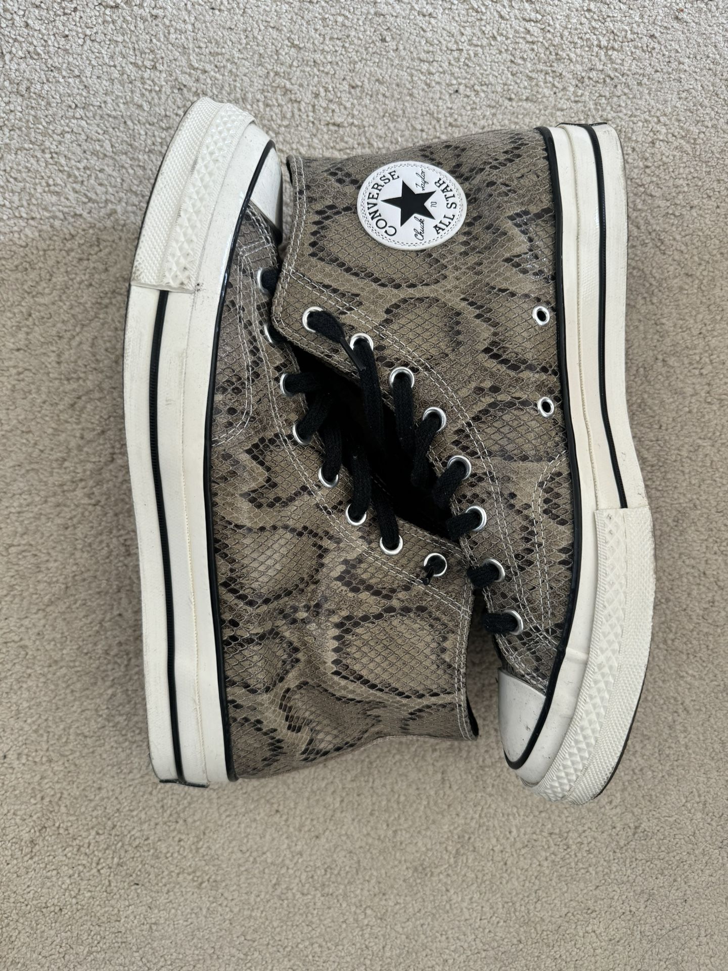 Converse With Snakeskin