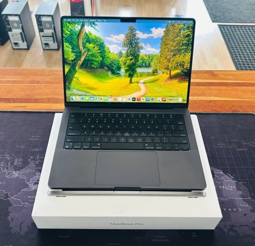 Apple Macbook Pro 14” M4 16GB 1TB Apple Care plus till 11/14/27 Like New In
box