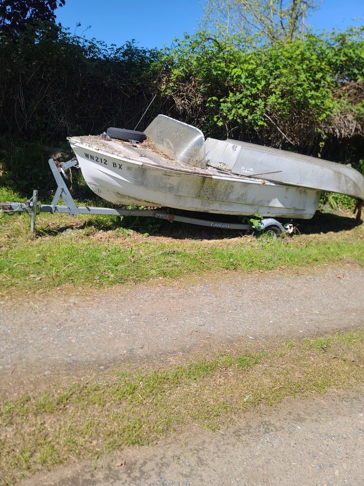 *FREE- TITLES IN HAND 1962 SEASWIRL WITH CAULKINZ TRAILER  WITH RUNNING 35HP EVENRUDE