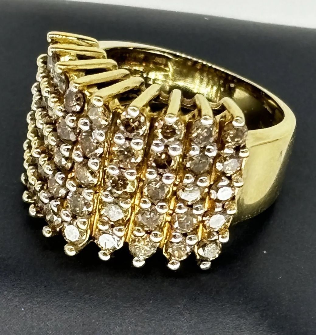 Stunning Solid 14K Gold 5 CT, 40 Champagne Diamonds Ring  Size 5