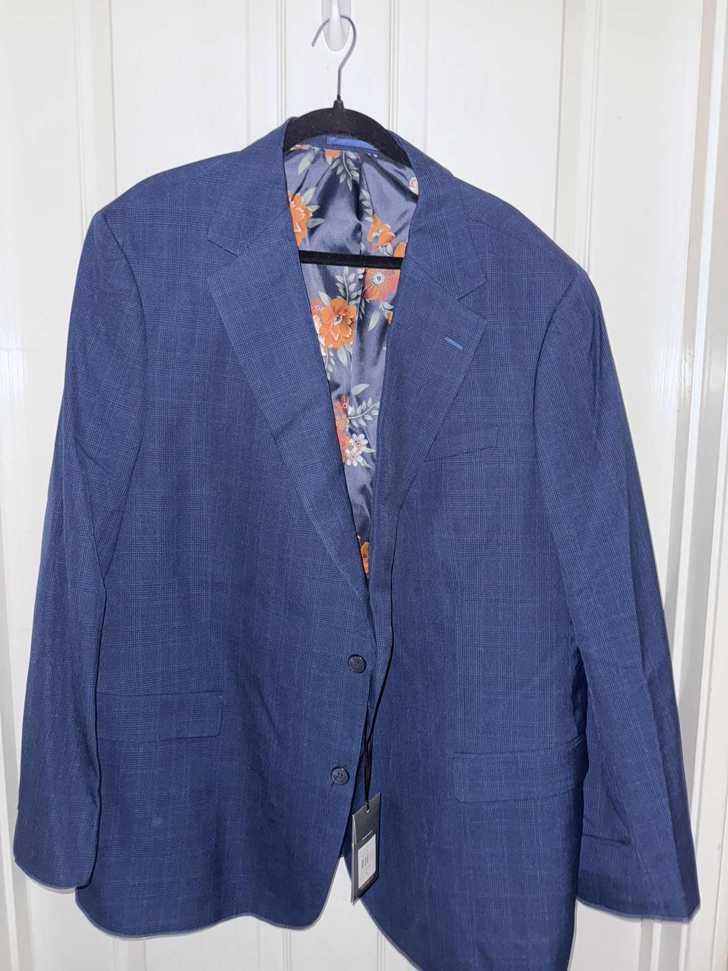 Men’s Blue Suit Jacket With Matching Pants & White Dress Shirt