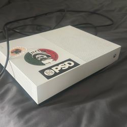 Xbox One with Xbox Series X/S Controller 